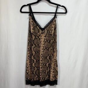 🐘 Just Sexy Lingerie Elegant Black and Tan snake skin print and Lace Chemise: